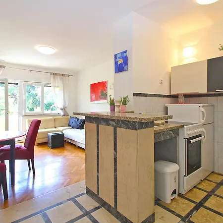 Apartmán Tatjana 2324 *